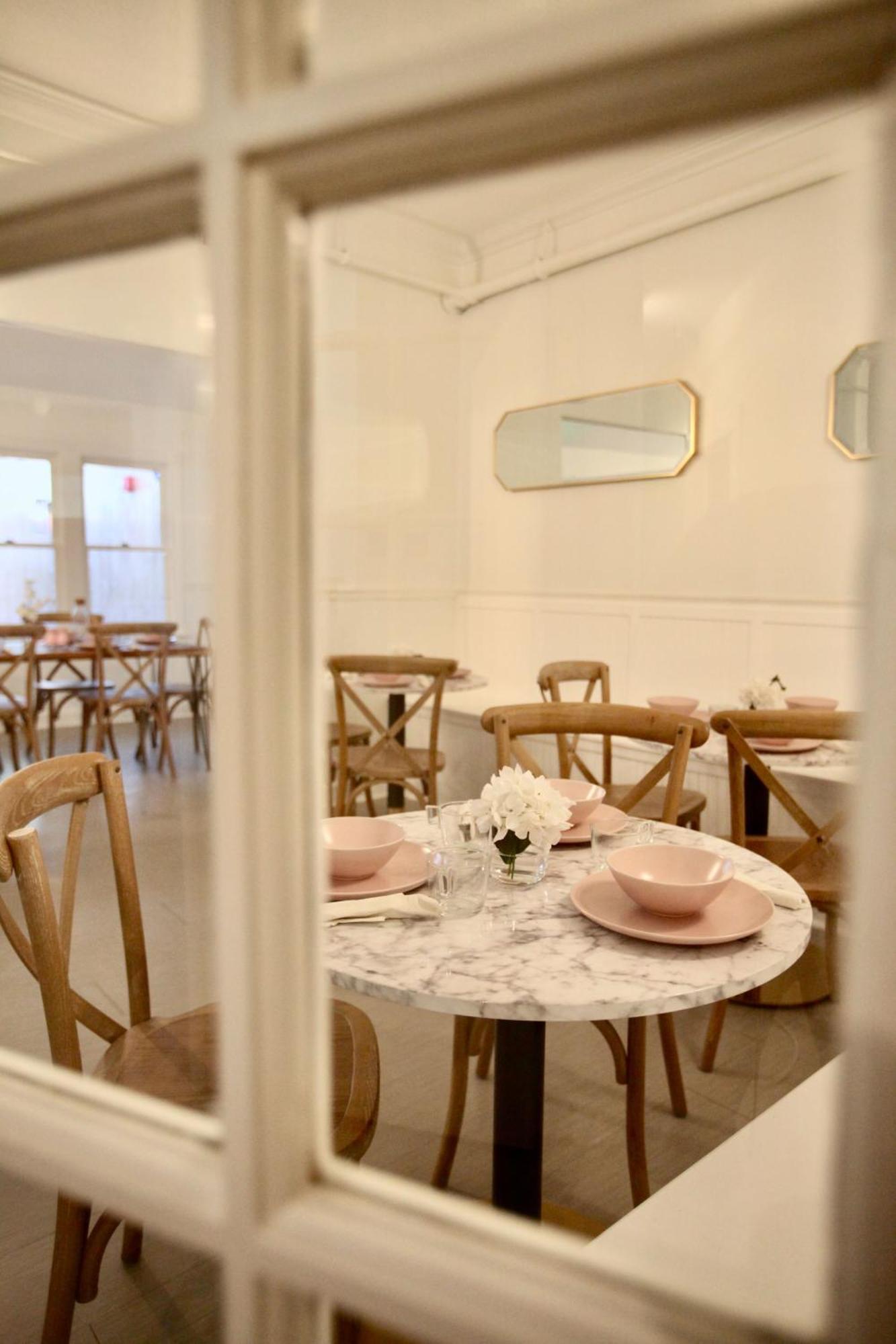 Peninsula Bed & Cocktails Hotel Гълфпорт Екстериор снимка
